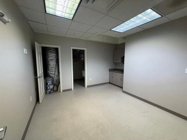 875 Greenland Rd Unit C8, Portsmouth, NH 03801