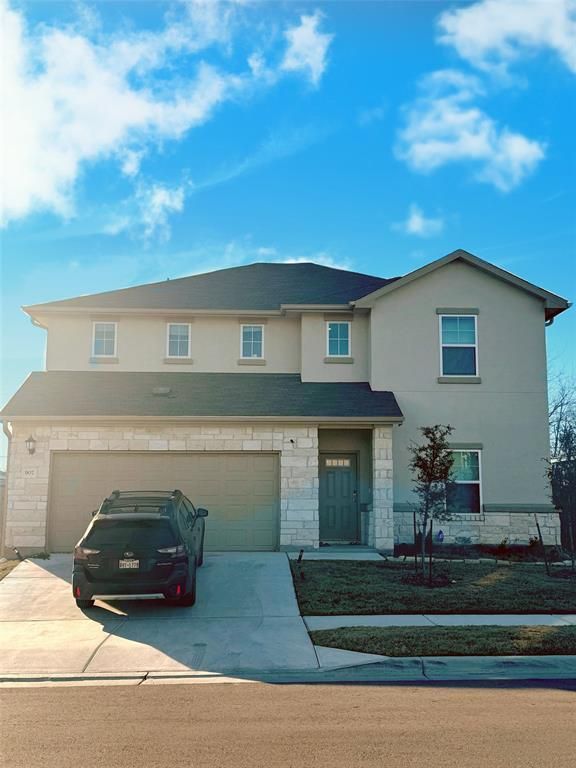907 Main ST, Hutto, TX 78634