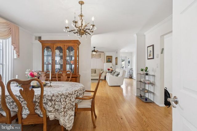 4 HARROGATE LA, Manchester, NJ 08759