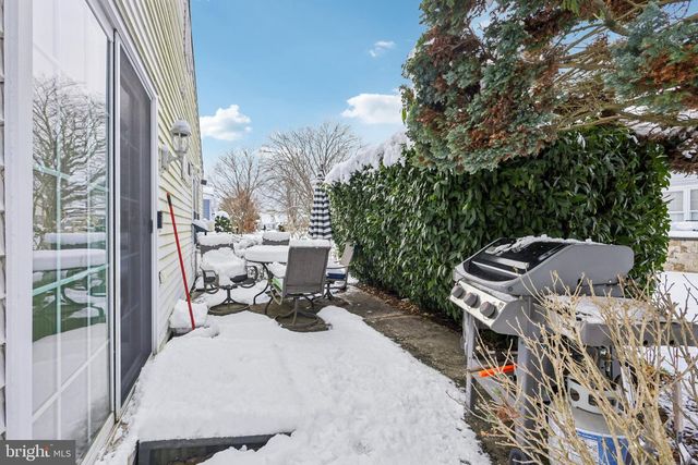 4 HARROGATE LA, Manchester, NJ 08759