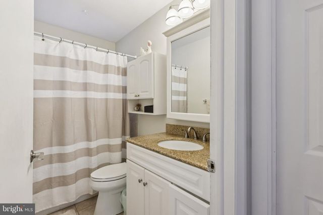 4 HARROGATE LA, Manchester, NJ 08759