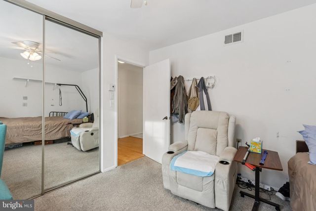 4 HARROGATE LA, Manchester, NJ 08759