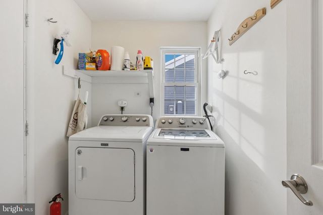 4 HARROGATE LA, Manchester, NJ 08759