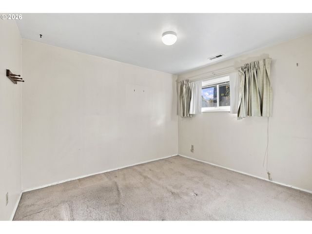 12508 Ne MULTNOMAH St, Portland, OR 97230