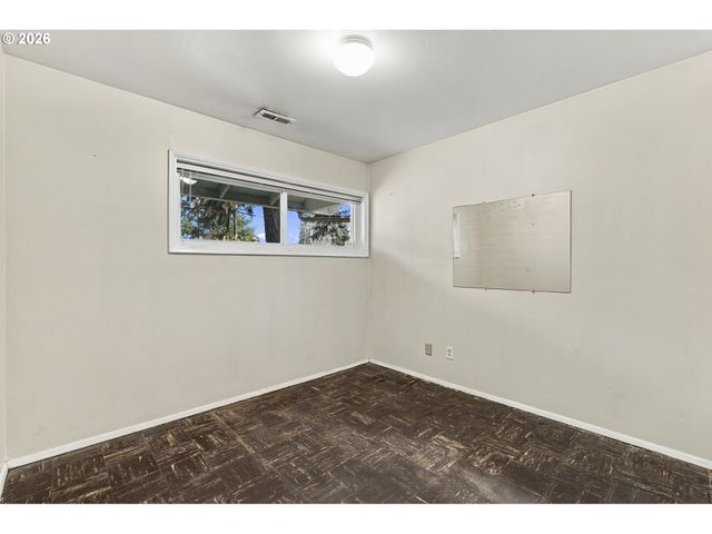 12508 Ne MULTNOMAH St, Portland, OR 97230