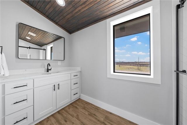 232 Hcr 2302, Abbott, TX 76621