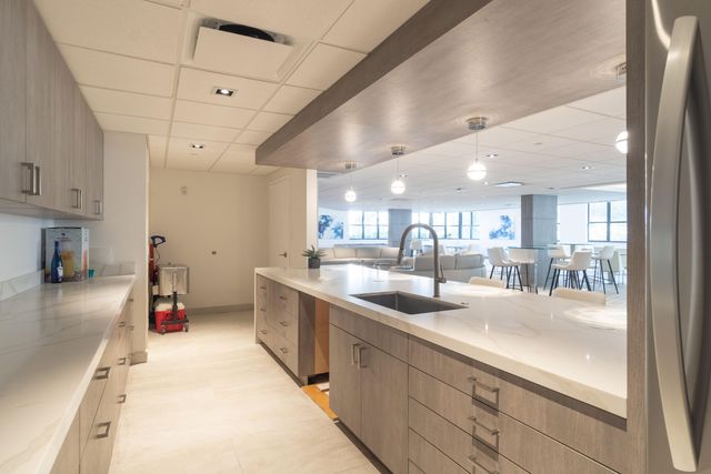 1155 Hillsboro Mile 502, Hillsboro Beach, FL 33062