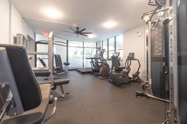 1155 Hillsboro Mile 502, Hillsboro Beach, FL 33062