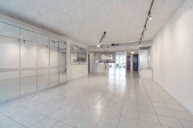 1155 Hillsboro Mile 502, Hillsboro Beach, FL 33062