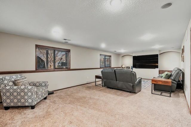 14214 W Willoughby Cir, Wichita, KS 67235