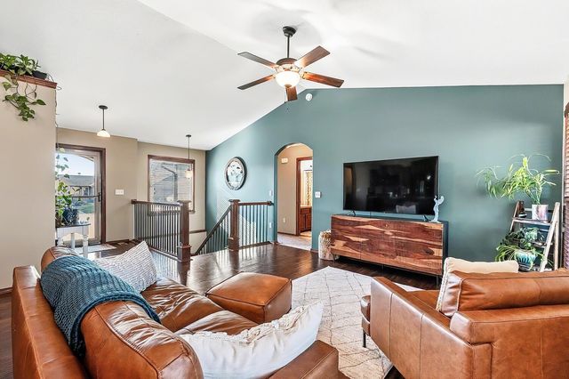 14214 W Willoughby Cir, Wichita, KS 67235