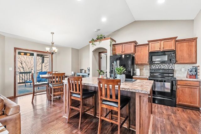 14214 W Willoughby Cir, Wichita, KS 67235