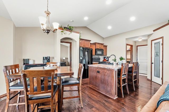 14214 W Willoughby Cir, Wichita, KS 67235