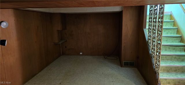 10301 Jasper Avenue, Cleveland, OH 44111