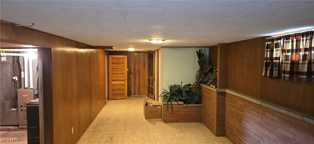 10301 Jasper Avenue, Cleveland, OH 44111