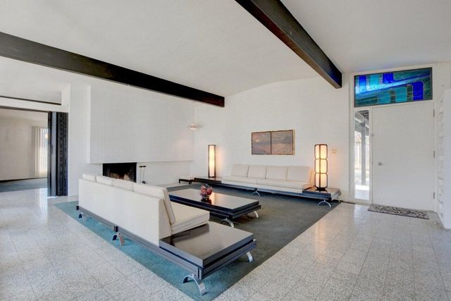 211 S Groveland Avenue, Medford, OR 97504