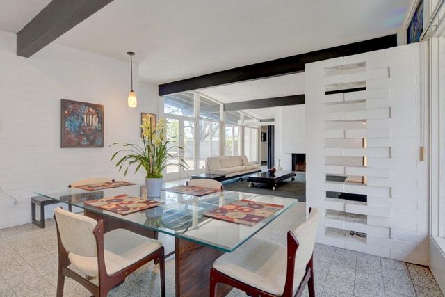 211 S Groveland Avenue, Medford, OR 97504