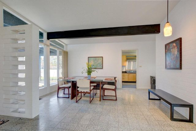 211 S Groveland Avenue, Medford, OR 97504