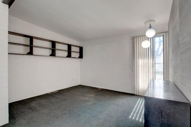 211 S Groveland Avenue, Medford, OR 97504