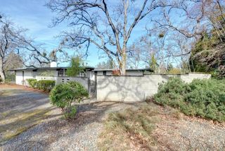 211 S Groveland Avenue, Medford, OR 97504