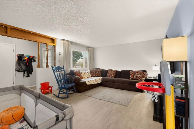 6912 Shoshone Road NE, Albuquerque, NM 87110