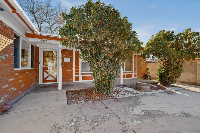 6912 Shoshone Road NE, Albuquerque, NM 87110