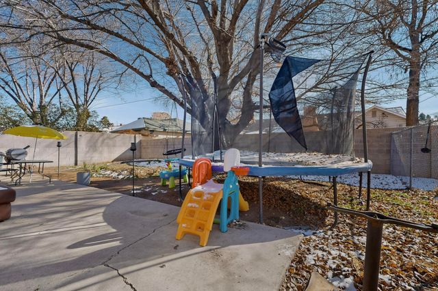 6912 Shoshone Road NE, Albuquerque, NM 87110