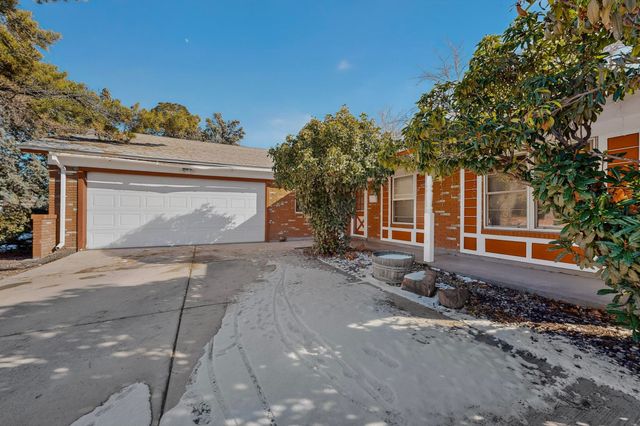 6912 Shoshone Road NE, Albuquerque, NM 87110