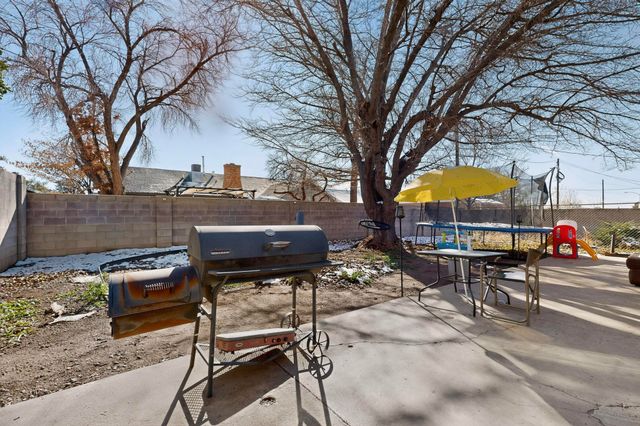 6912 Shoshone Road NE, Albuquerque, NM 87110