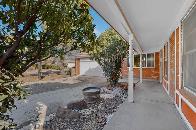 6912 Shoshone Road NE, Albuquerque, NM 87110