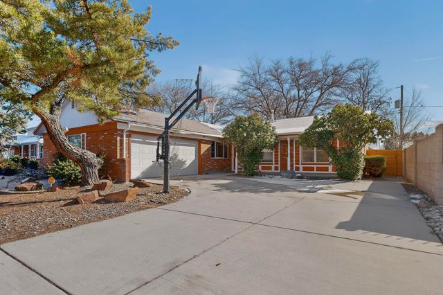 6912 Shoshone Road NE, Albuquerque, NM 87110