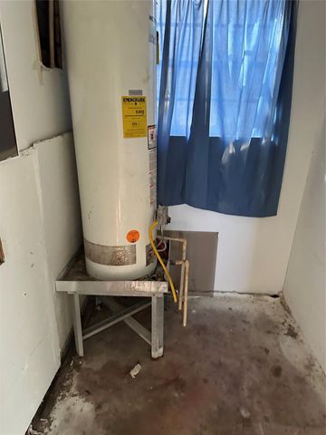 102 Hunt Street, Cleveland, TX 77327