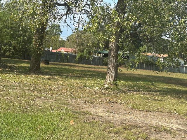 102 Hunt Street, Cleveland, TX 77327