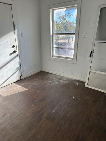 102 Hunt Street, Cleveland, TX 77327