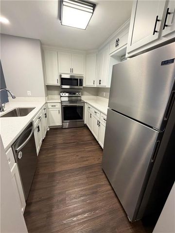 4986 W 60th Terrace, Mission, KS 66205