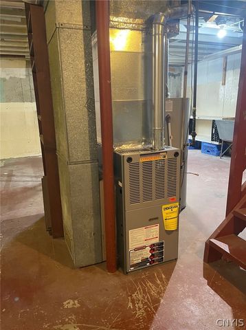 524 East Campbell Avenue, Sherrill, NY 13461