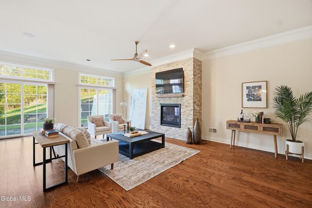 62 Cambridge Way, Colonie, NY 12110