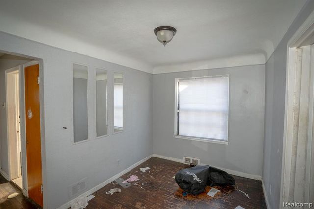 15726 Hubbell Street, Detroit, MI 48227