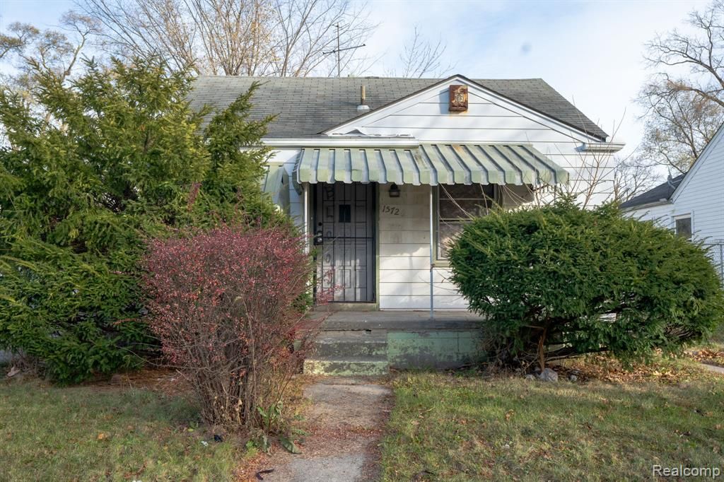 15726 Hubbell Street, Detroit, MI 48227