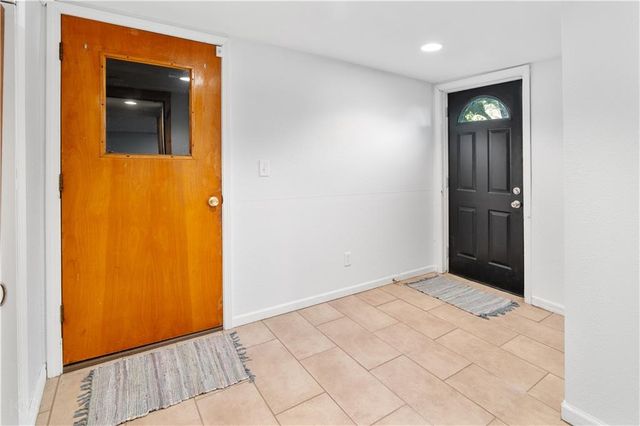 1205 S 9th Street, Clinton, MO 64735