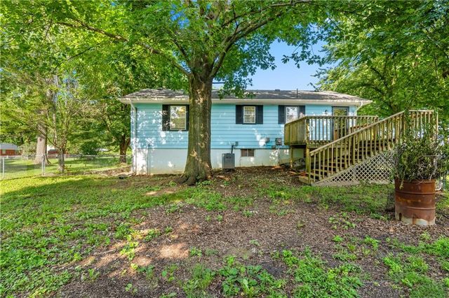 1205 S 9th Street, Clinton, MO 64735