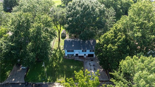 1205 S 9th Street, Clinton, MO 64735
