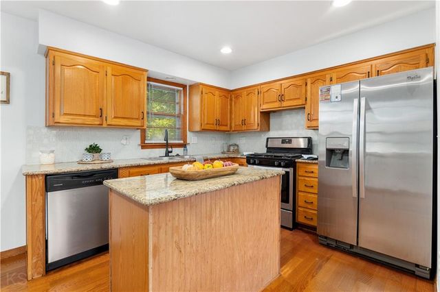 1205 S 9th Street, Clinton, MO 64735