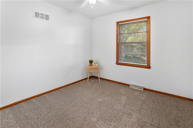 1205 S 9th Street, Clinton, MO 64735