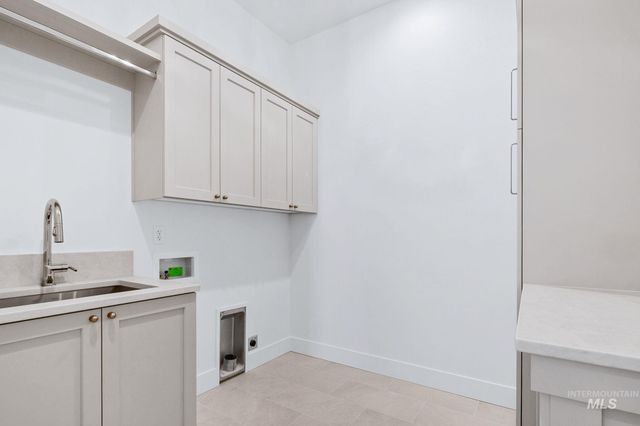 9401 Basin Kid Ct, Middleton, ID 83644