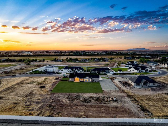 9401 Basin Kid Ct, Middleton, ID 83644