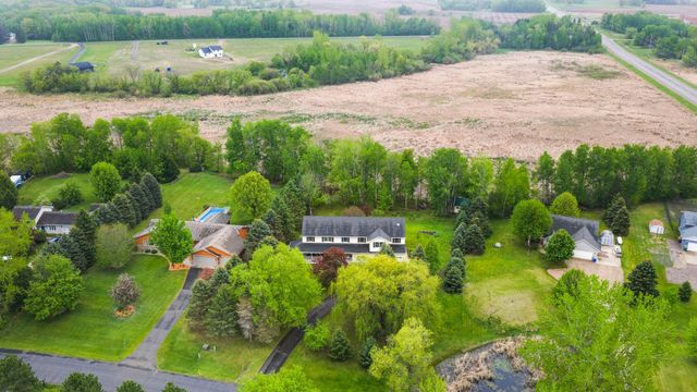 31789 Lakeway Drive NE, Cambridge, MN 55008