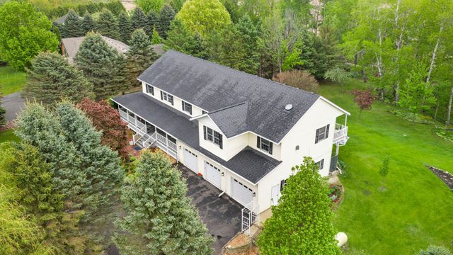 31789 Lakeway Drive NE, Cambridge, MN 55008