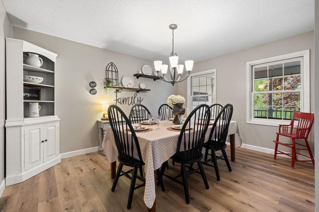 31789 Lakeway Drive NE, Cambridge, MN 55008