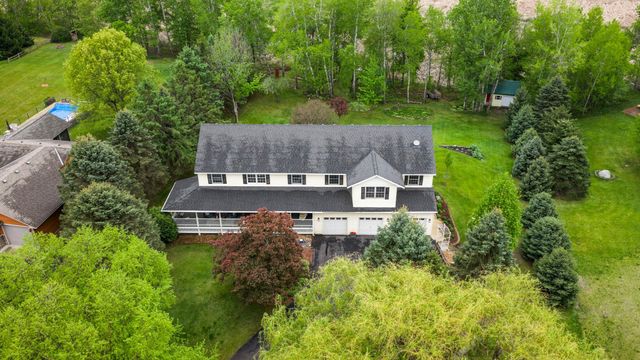 31789 Lakeway Drive NE, Cambridge, MN 55008